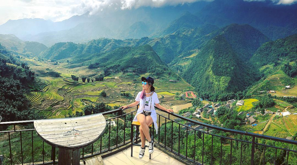Trang phục năng động check-in cùng những thửa ruộng bậc thang